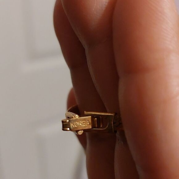 Vintage Signed KOREA Sparkly Rhinestone Crystals V Shaped Herringbone Necklace - Picture 8 of 8